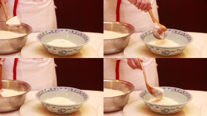 青花瓷碗和面 (3)