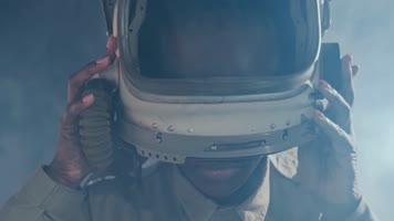 【4K】女宇航员