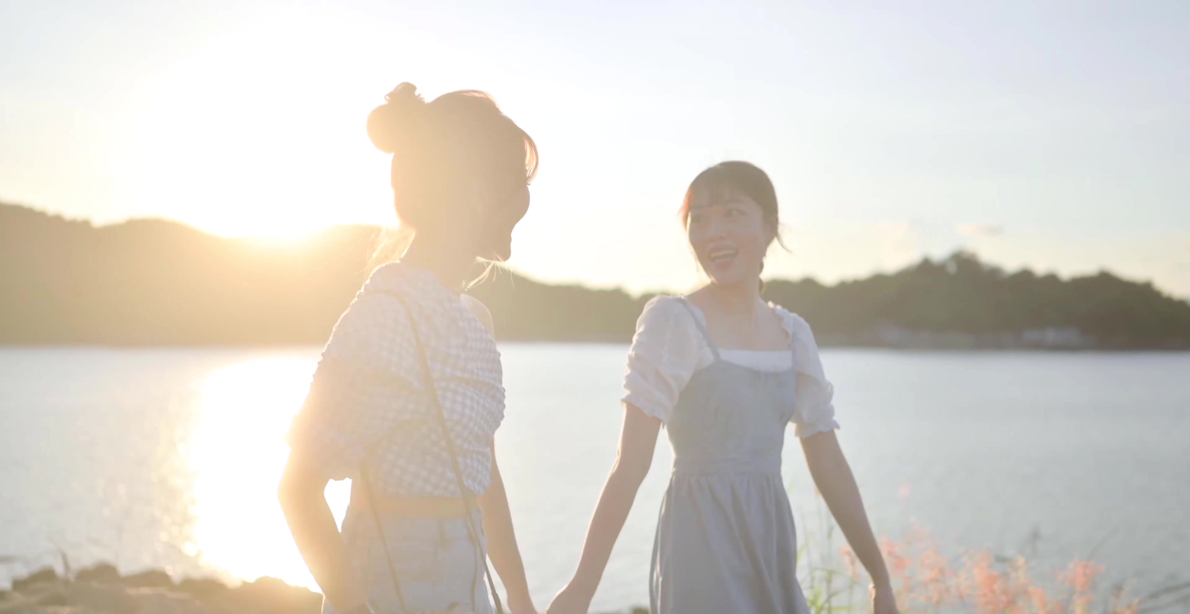 闺蜜约会，逛街户外，吃喝玩乐