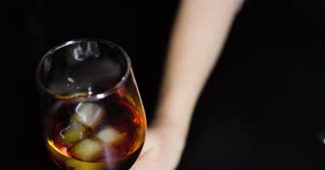 洋酒调酒吧鸡尾酒高速合集 4k升格实拍