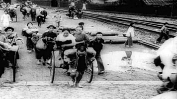 四十年代躲避战乱逃荒的人们