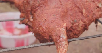 现杀黑山羊农家聚会烧烤火全羊年货4k实拍