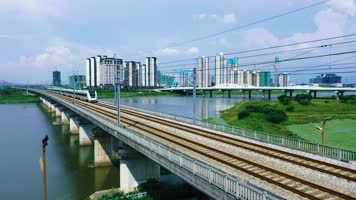 高铁 动车 和谐号 复兴号