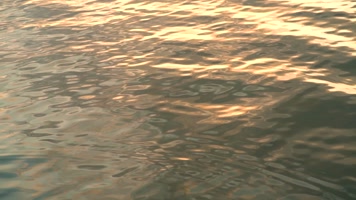 夕阳落的湖面慢镜 夕阳落的湖面慢镜