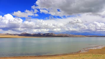 延时航拍青海果洛苦海豆措