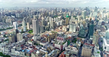 航拍上海外滩建筑群疫情前的上海