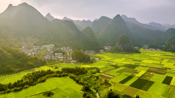 4K延时航拍兴义万峰林春天美景