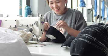 工厂工人-流水线加工厂-鞋厂车间生产制造