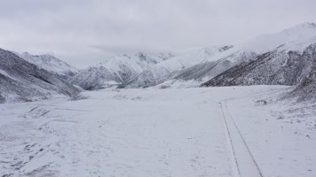 西藏冬天雪景自然风光航拍