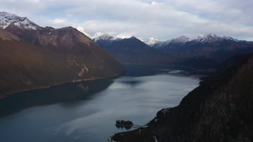 西藏山南羊湖日托寺自然风光航拍