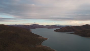 西藏山南羊卓雍措羊湖自然风光航拍