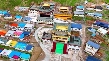 航拍青海玉树哈秀寺4K御3藏传佛教