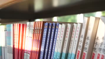 书架取书特写 书架取书特写