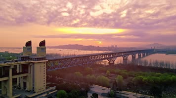 南京长江大桥航拍、长江、轮船、桥、日出
