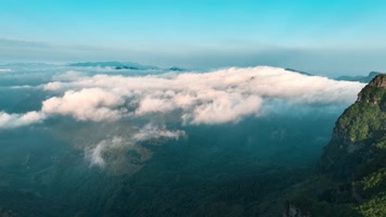 无人机高空穿云航拍 无人机高空穿云航拍