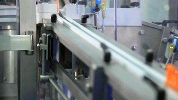 工厂制药流水线