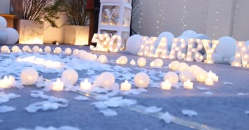 求婚 表白 钻戒 爱情浪漫布置