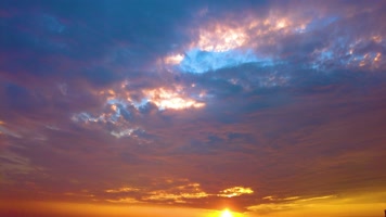 傍晚天空夕阳西下火烧云延时摄影4