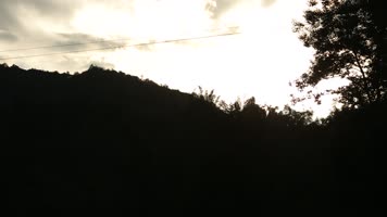 傍晚山区夕阳日落天空美景