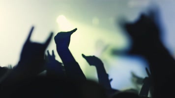 酒吧狂欢 酒吧狂欢