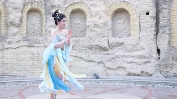 4k高清美女跳敦煌舞视频素材