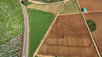 4K航拍隆安博浪村秋季丰收农田