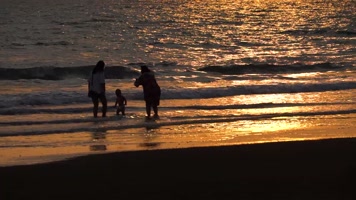唯美大海沙滩大海人群