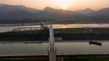 4K环绕航拍桂平大藤峡江桥一镜到底