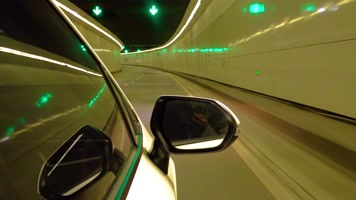 夜晚汽车在隧道里行驶视频素材延时摄影