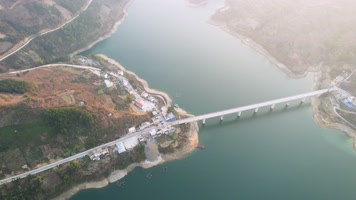 4K航拍 万峰湖04