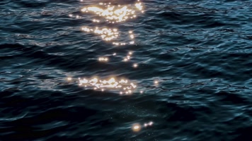 傍晚水面波光粼粼日落夕阳 傍晚水面波光粼粼日落夕阳