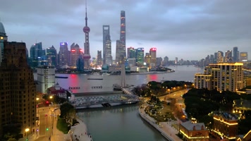 上海外滩乍浦路桥遥望陆家嘴夜晚夜景风景视频素材