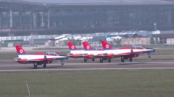 4K超稳：中国航展空军红鹰飞行表演队