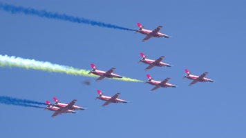 4K超稳：中国航展空军红鹰飞行表演队