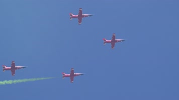 4K超稳：航展空军红鹰飞行表演队教练8飞机