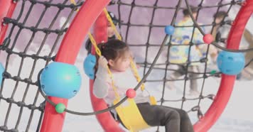 4k儿童游乐园 微笑阳光 小时候 欢乐笑脸 