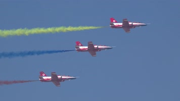 4K稳定：航展空军红鹰飞行表演队教练8飞机