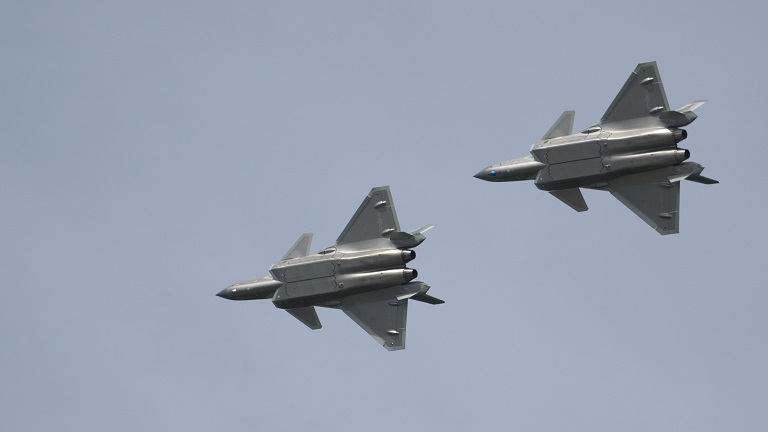 长时跟拍+4K稳定：空军开放日歼20战斗机