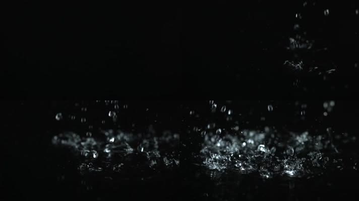 慢动作镜头-黑色的水滴、水元素 