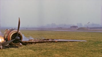 第二次世界大战波音B-17轰炸机飞行堡垒坠毁 第二次世界大战波音B-17轰炸机飞行堡垒坠毁