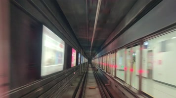 唯美城市地铁高铁动车列车交通隧道穿梭行驶