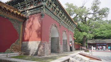 多角度拍摄东陵公园正门