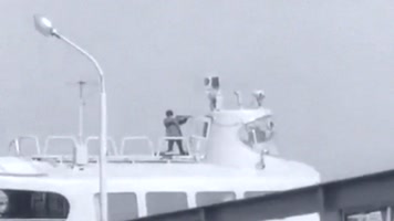 左翼恐怖主义组织日本赤军劫持渡轮特警