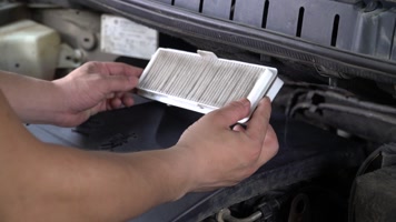 汽车换空气滤芯