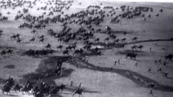 早期骑兵部队万马奔腾冲锋行军影像