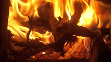 土灶大灶燃烧木柴火焰慢镜头升格