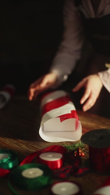 圣诞节包装礼物装扮圣诞树儿童礼品