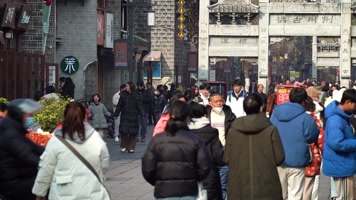 襄阳荆州街步行街人群人流街景