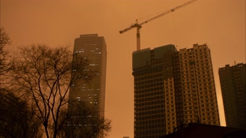 沙尘暴天气北方沈阳高楼建筑