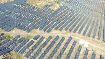 光伏 太阳能 太阳能发电场 新能源 清洁能源